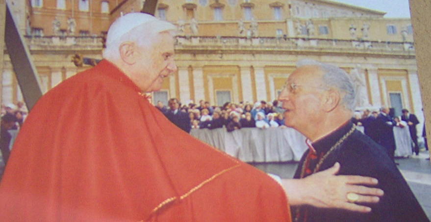 L'incontro tra monsignor D'Addario e il Santo Padre